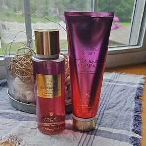 Victoria's Secret Strawberries & Champagne Mist And Lotion Set